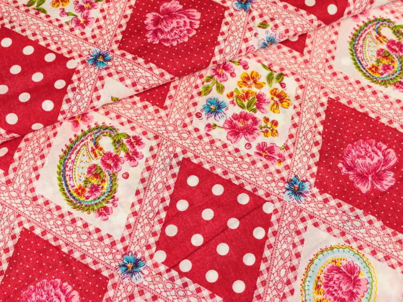 Reststück 35cm - Baumwollstoff Petunia Paisley rot