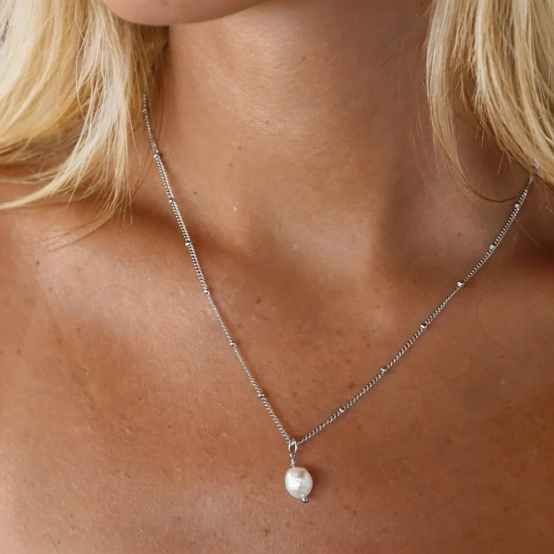 Baroque Pearl Pendant