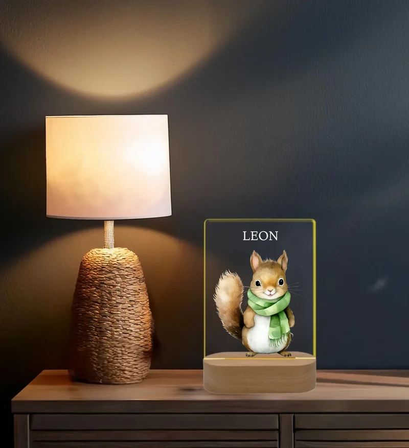 Personalisiertes LED Nachtlicht für Kinder - kleines Eichhörnchen mit Name