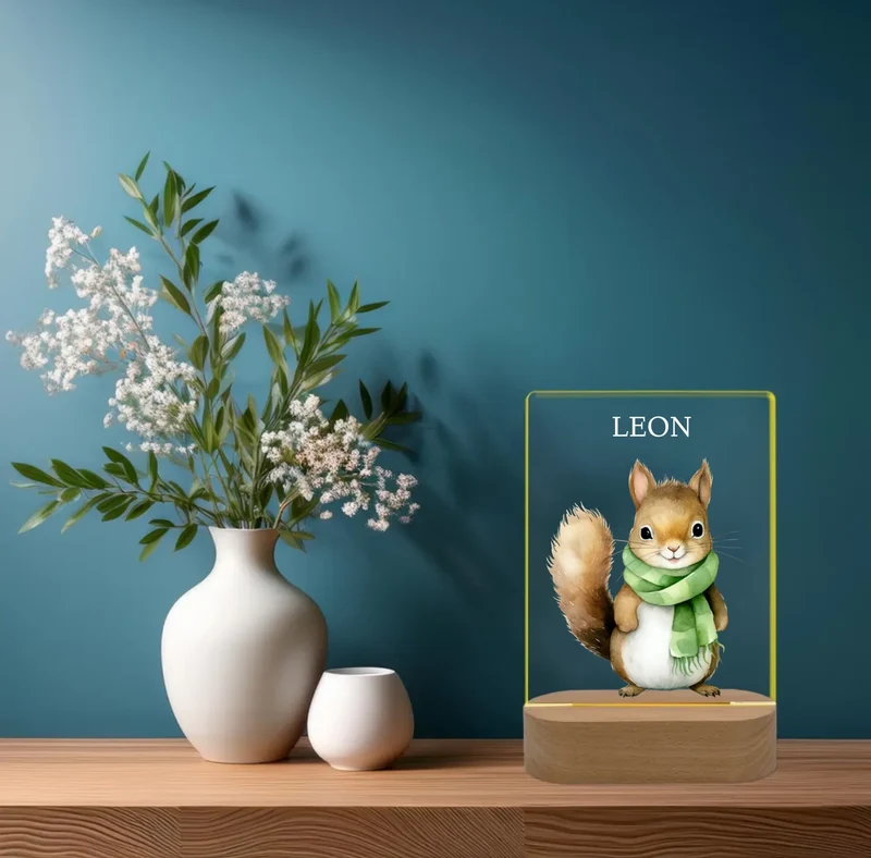 Personalisiertes LED Nachtlicht für Kinder - kleines Eichhörnchen mit Name
