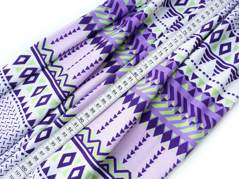 Reststück 250cm - Hamburger Liebe Fringe Me Geometric White mit Fransenborte