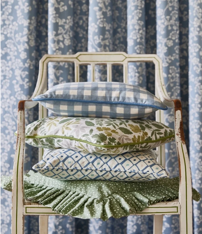Baumwollstoff Tiny Leaves - olive