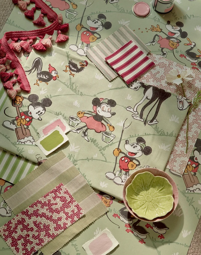 Mickey at the farm - macaron green