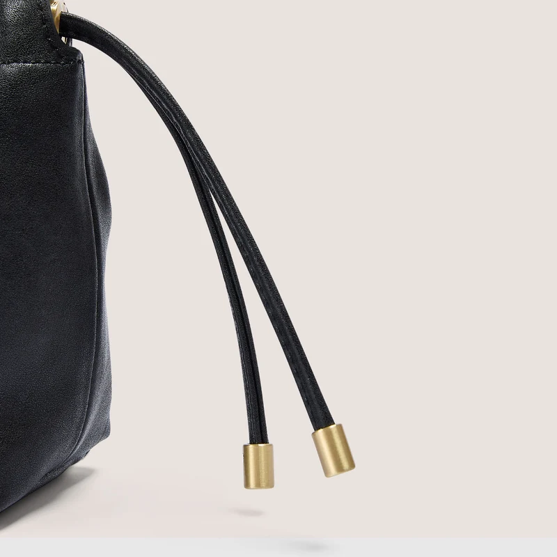 Cindy Clutch - Schwarz