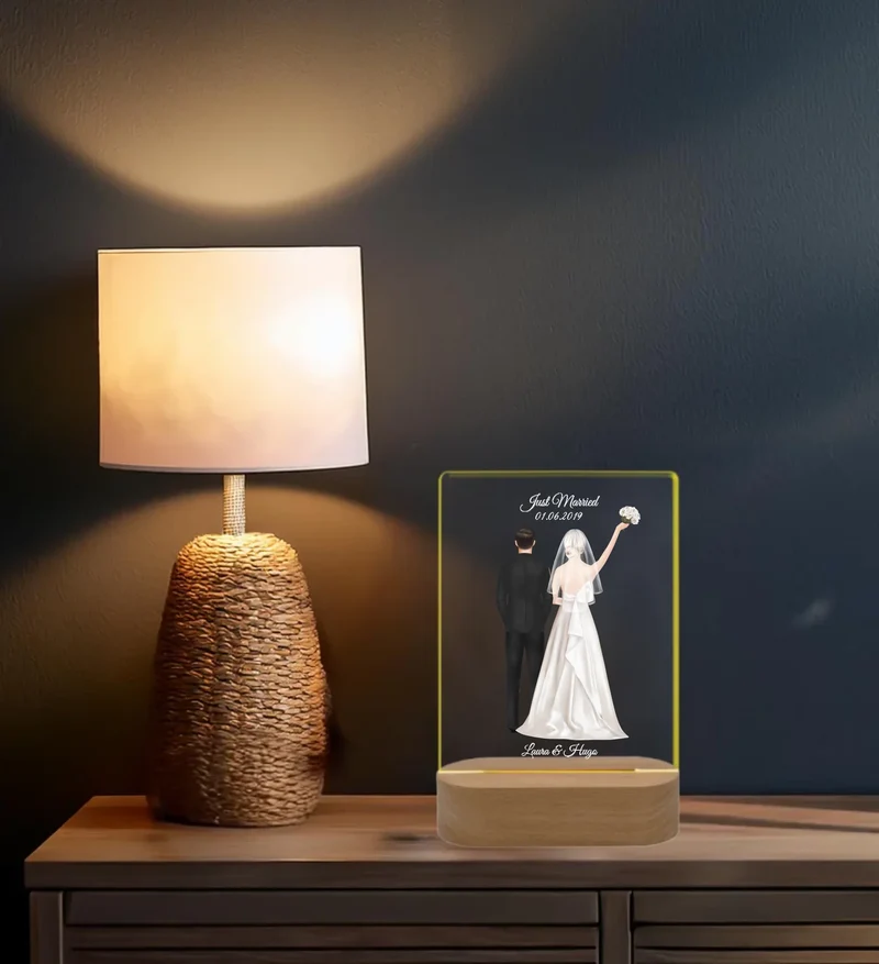 Personalisiertes LED Nachtlicht "Just Married'' Brautpaar Hochzeitsgeschenk