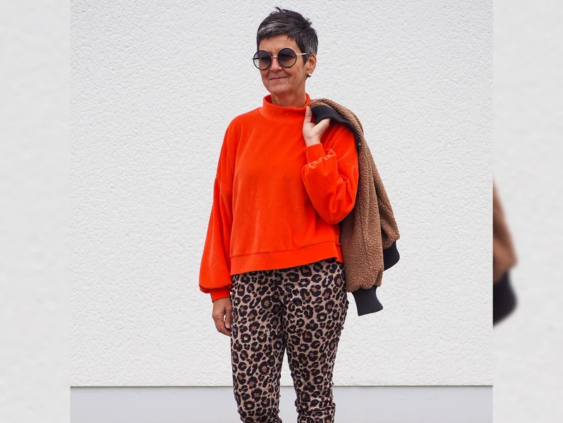 Organic Cord Nicki luce rosso uni by Hamburger Liebe 2022