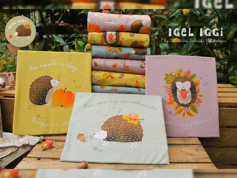 Baumwolljersey Igel Iggi Igelleben bunt auf Herbstgold by Christiane Zielinski
