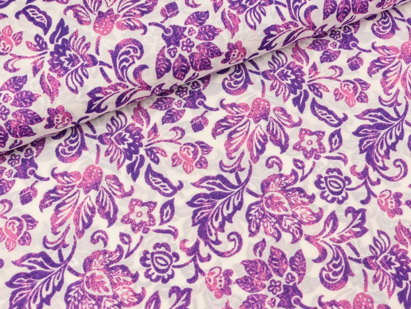 Javanaise Webware Blumenmuster lila-rosa auf Weiß