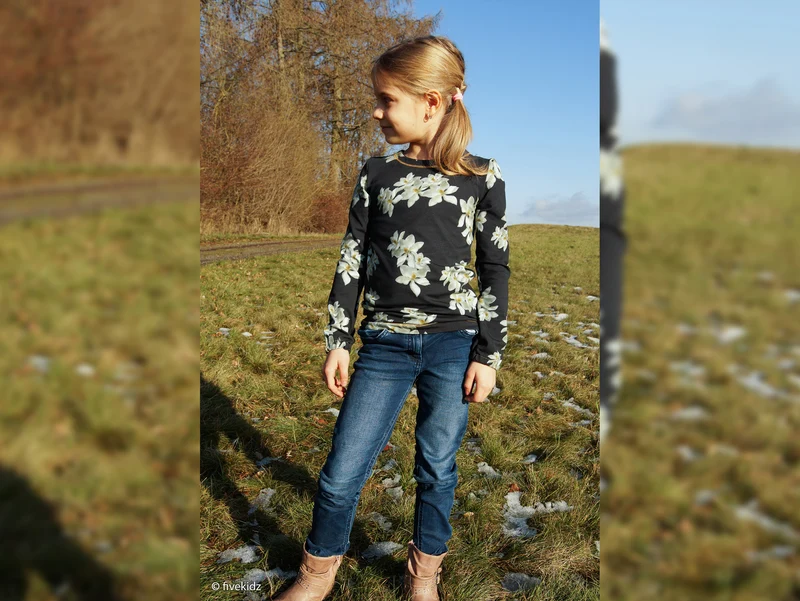 Baumwolljersey Elise Magnolienblüten weiß auf Schwarz by Bienvenido Colorido