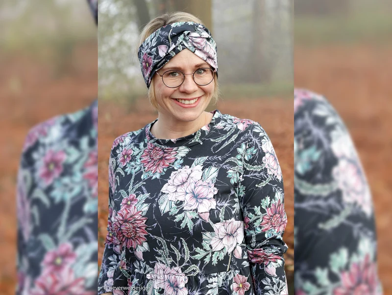 Baumwolljersey My Watercolor Garden anthrazit by Lila-Lotta