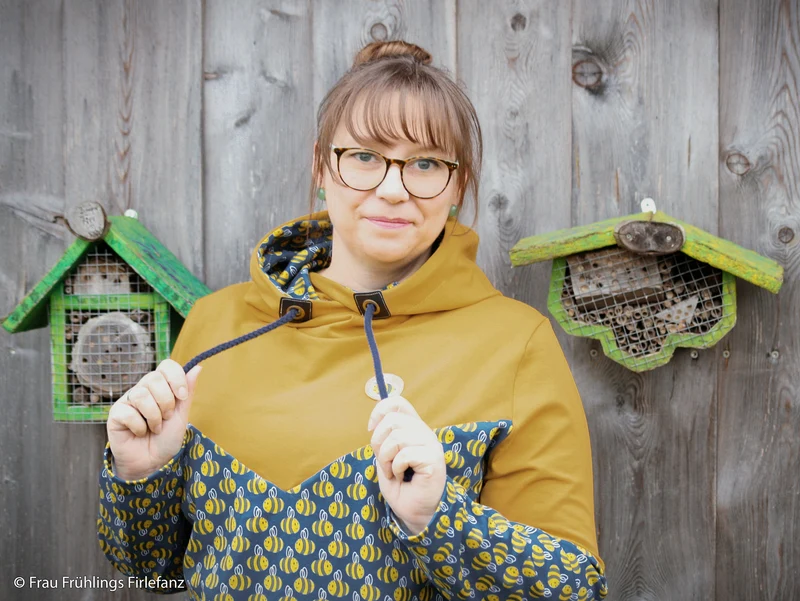 Baumwolljersey Animal Minis Bienen auf Jeansblau by Käselotti