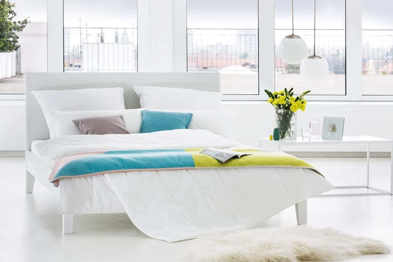 Ganzjahresbett Famous