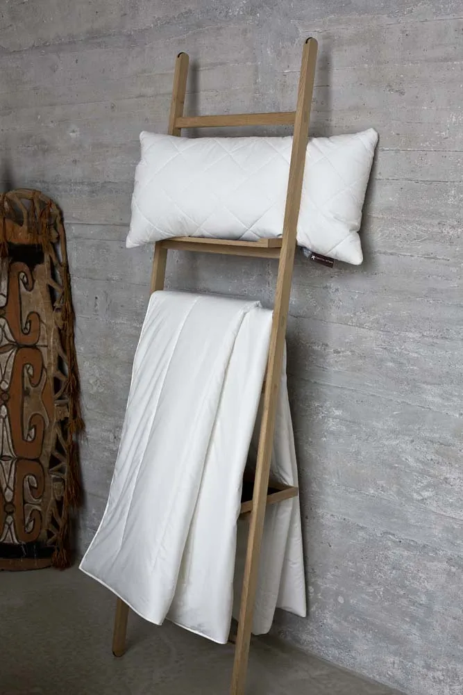 Ganzjahresbett Famous