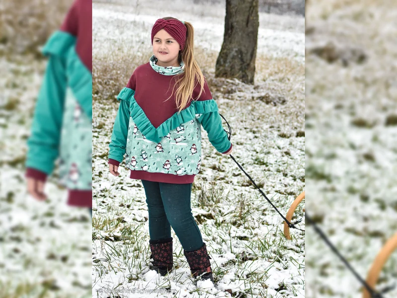 Reststück 130cm - Baumwollsweat My little Penguin eisblau by Christiane Zielinski