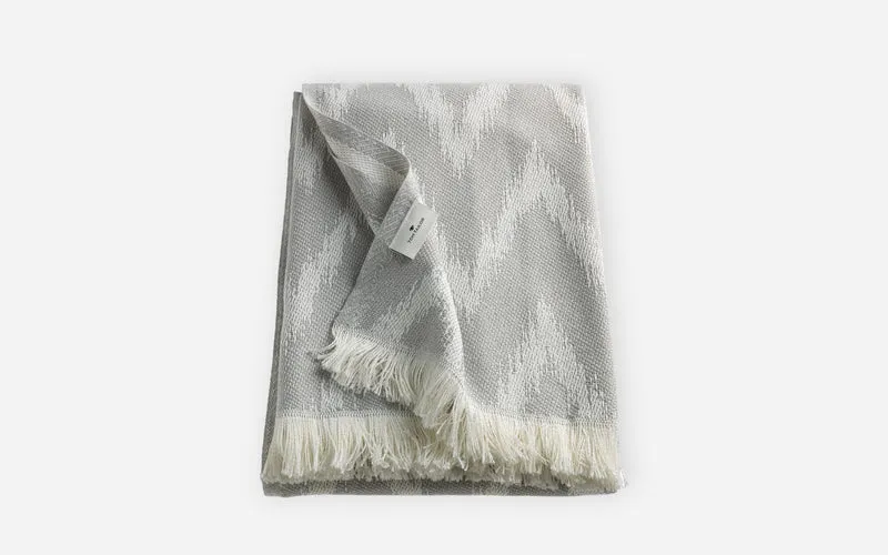 Plaid Zig Zag, Baumwolle/Polyacryl, grau, 140 x 180 cm Zig Zag