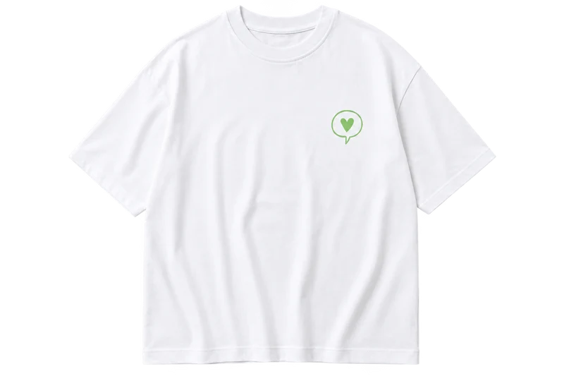 T-Shirt Weiß – Herz-Logo in Neonorange oder Mint, DecoGoodies Collection