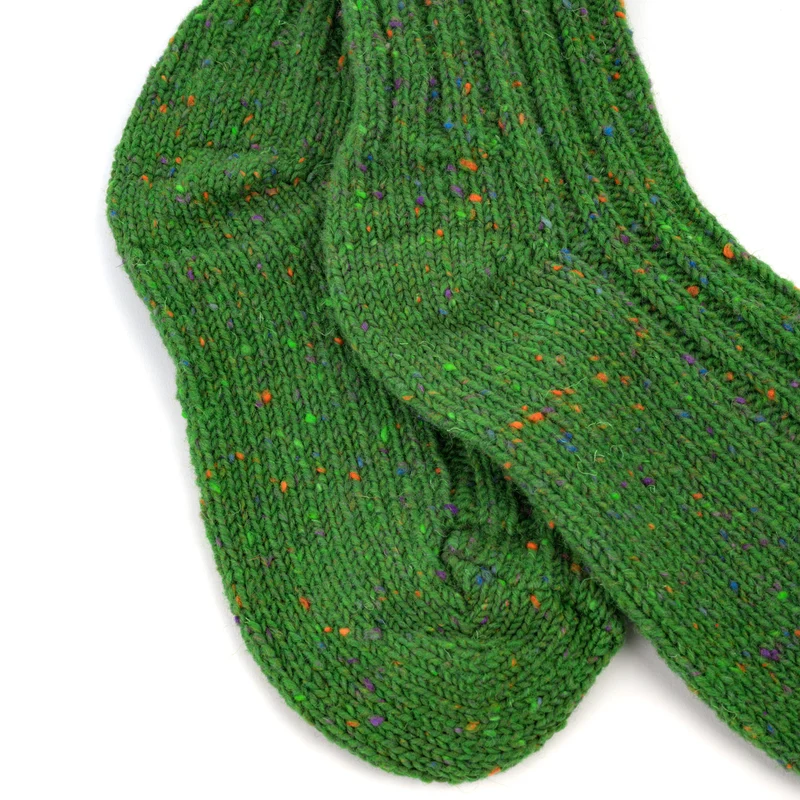 Einfarbige Wollsocken wie von Oma