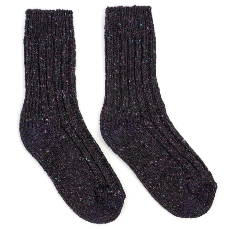 Einfarbige Wollsocken wie von Oma