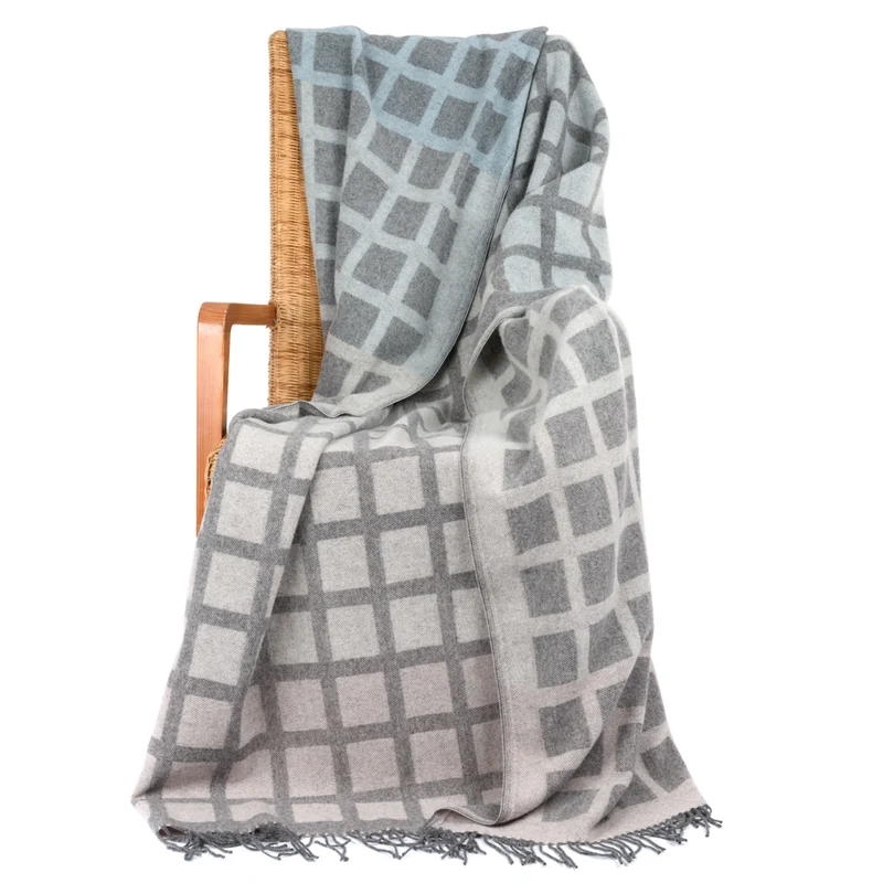 Weiche Merino-Wolldecke "Big City"