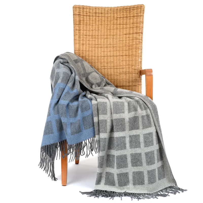 Weiche Merino-Wolldecke "Big City"