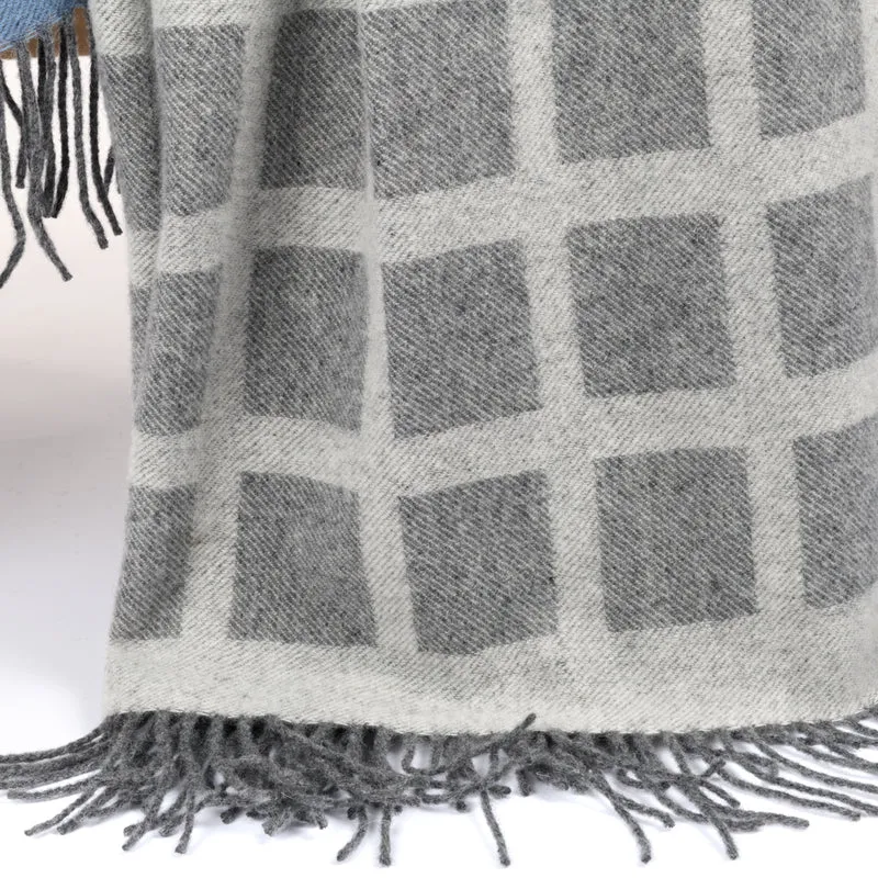 Weiche Merino-Wolldecke "Big City"