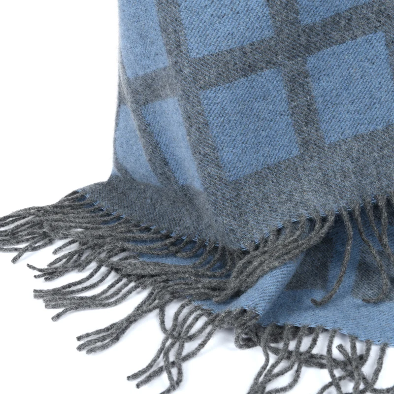 Weiche Merino-Wolldecke "Big City"