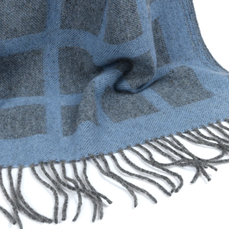 Weiche Merino-Wolldecke "Big City"