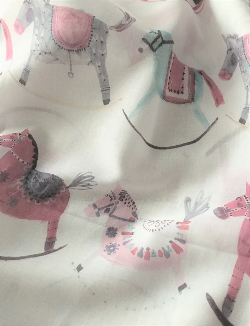 Gardinen Voile Rocking Horses - rose 280 cm