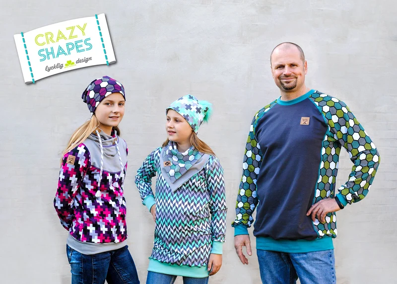 Reststück 39cm - Baumwollsweat Crazy Shapes Pluszeichen grau-mint by Lycklig Design