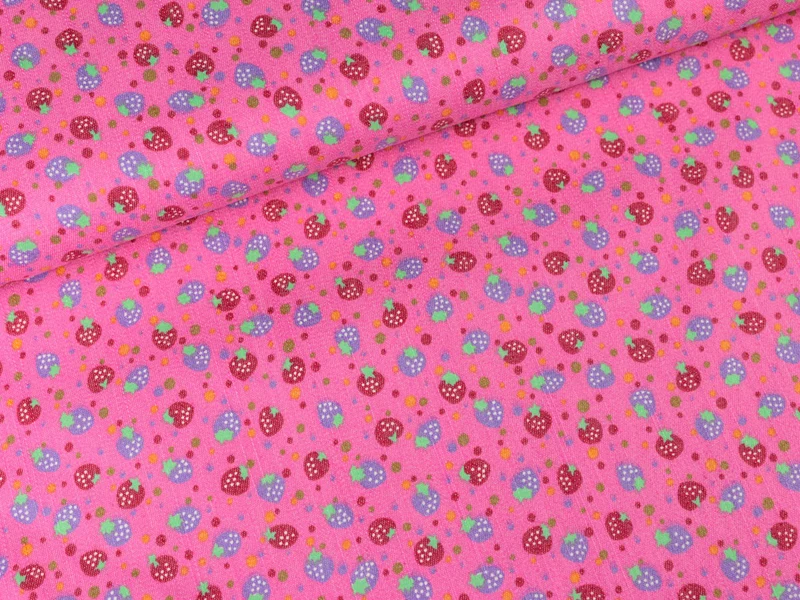 Reststück 104cm - Jeansstoff Erdbeeren pink