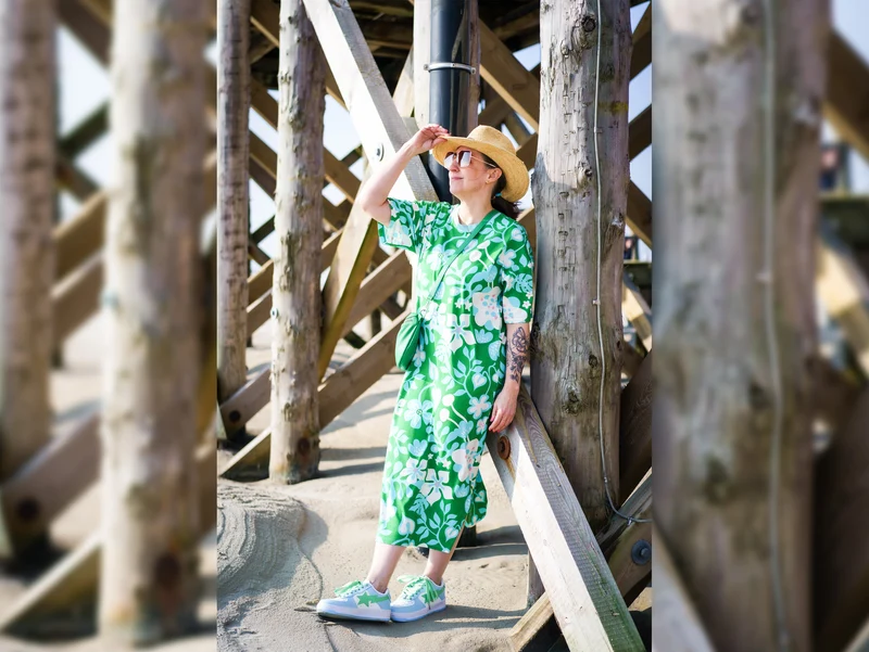 Hamburger Liebe New Cotton Satin Webware AL LAGO Fiori verde erba-bunt