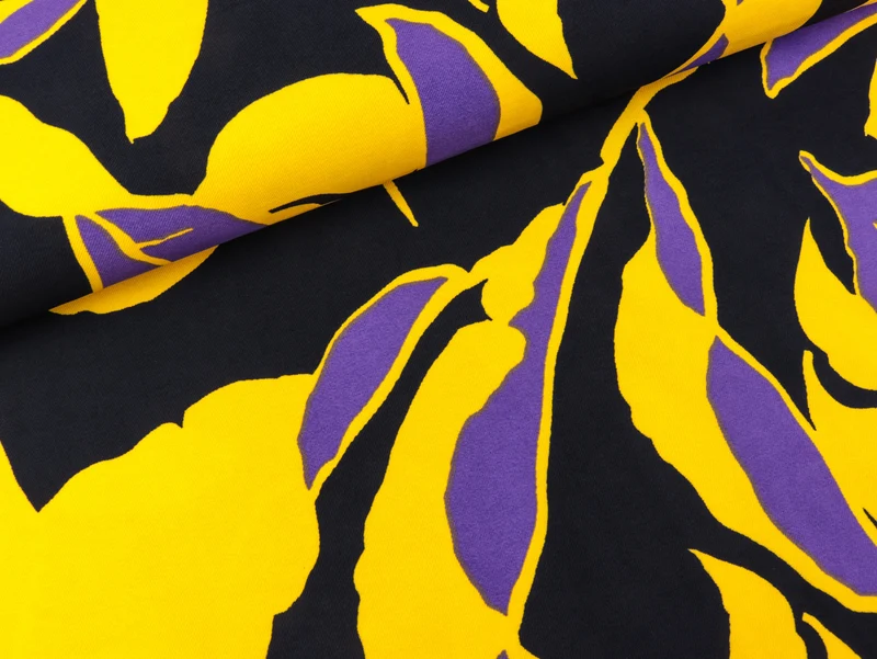 Viskose Twill Print Große Blumen gelb-lila auf Marine