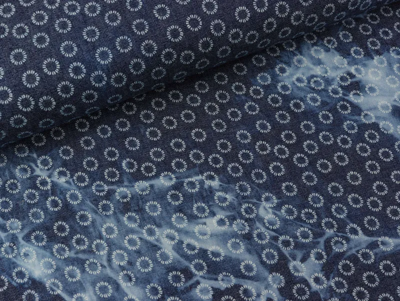 Leichter Jeansstoff Chambray Circles weiß auf Jeansblau Batiklook