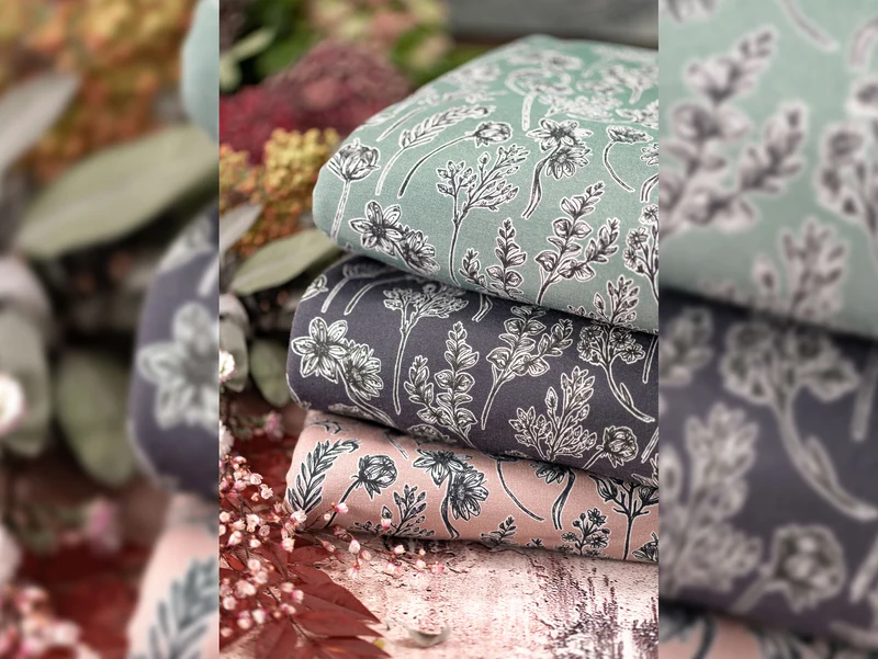 Modalsweat Herbarium Nachtblau by Lila-Lotta