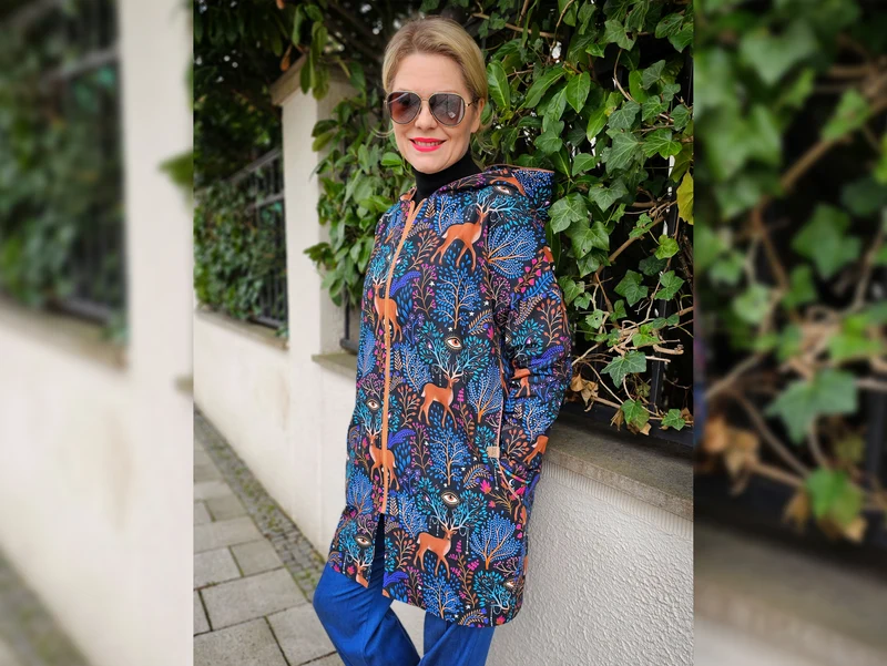 Hamburger Liebe Baumwollsweat Midnight Nocturn Life Hirsche blue navy-bunt