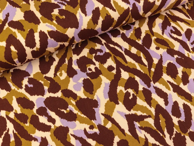 Stretch Viskosestoff Rosella Animal Skin bunt auf Light salmon