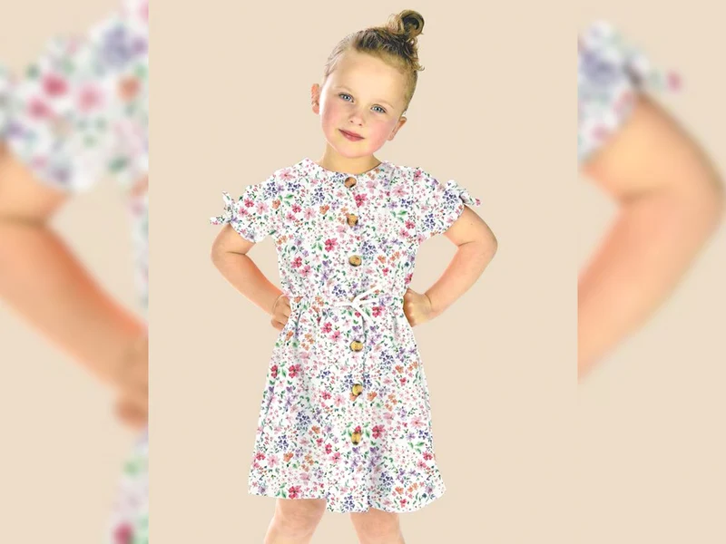 French Terry Digital Flowers bunt auf Weiß
