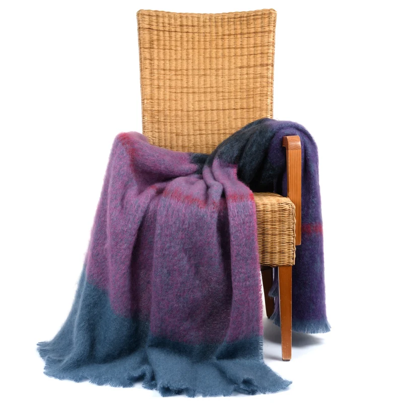 Mohairdecke „Aubergine" – Tiefe Farbwelt zum Wohlfühlen