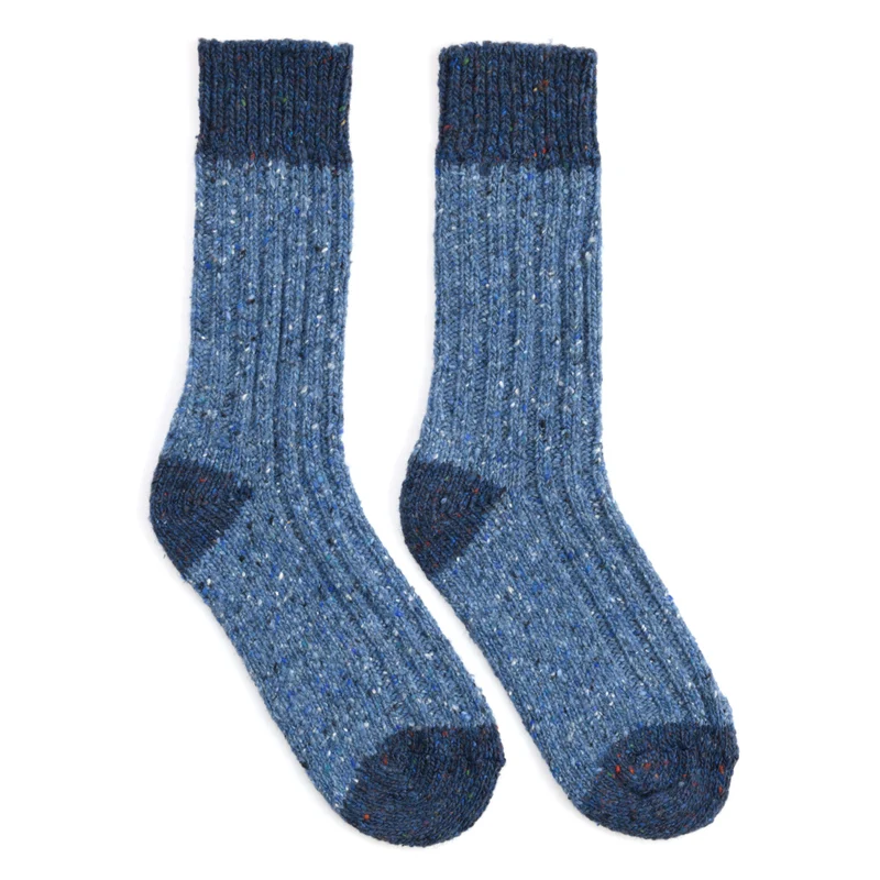 Socken, farbige Ferse und Spitze