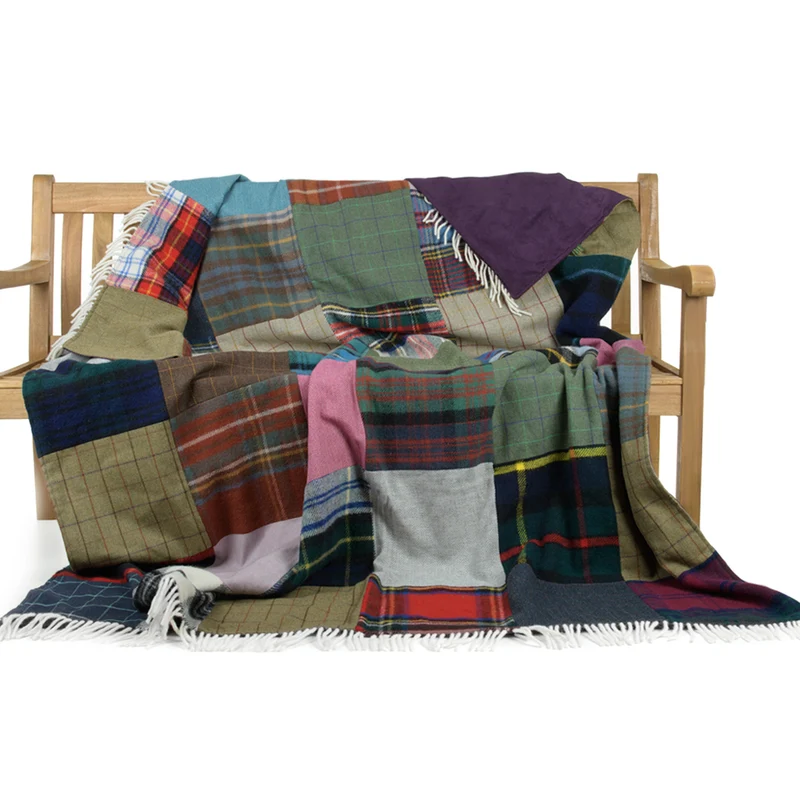 Großer, bunter Patchwork-Überwurf