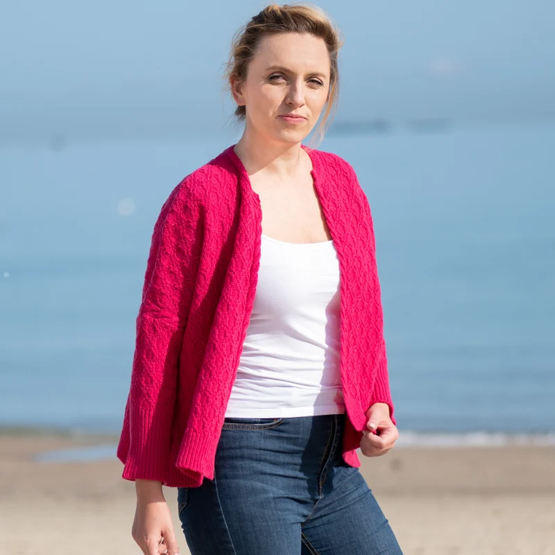 Weite Strickjacke im Wabenmuster