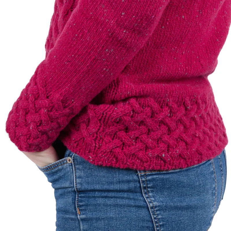 Kurzer Cardigan im Zopfmuster